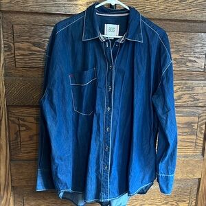 BDG Urban Outfitters oversized button down denim shirt size M